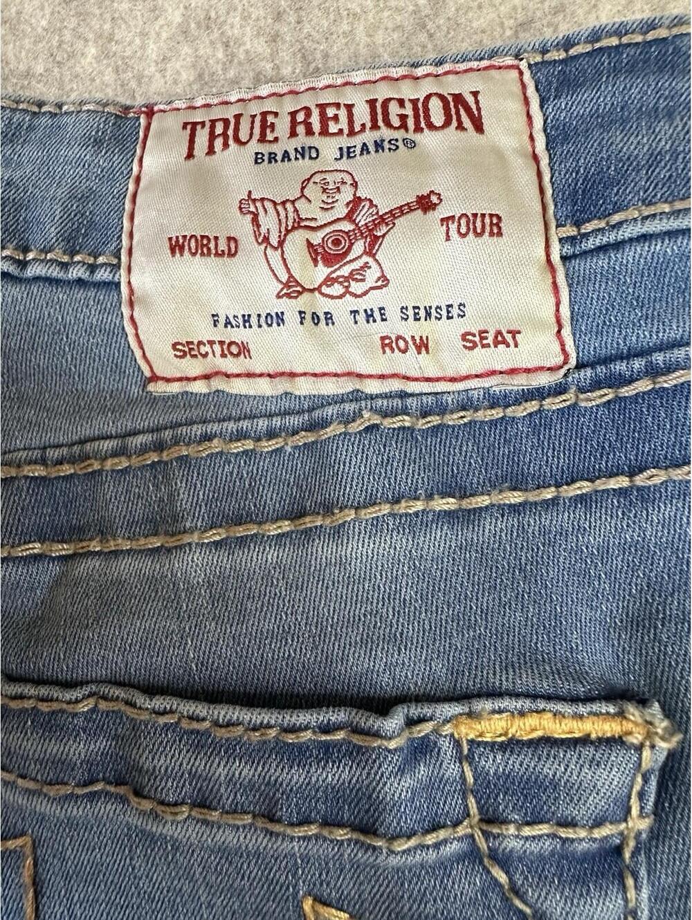 TRUE RELIGION Jennie Curvy Mid Rise Capri Blue Jeans Size 27 Medium Wash Cuffed - Picture 3 of 9